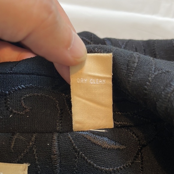 Kate Hill women’s black 3 button blazer with embroiled flower design size 2X - Picture 7 of 12